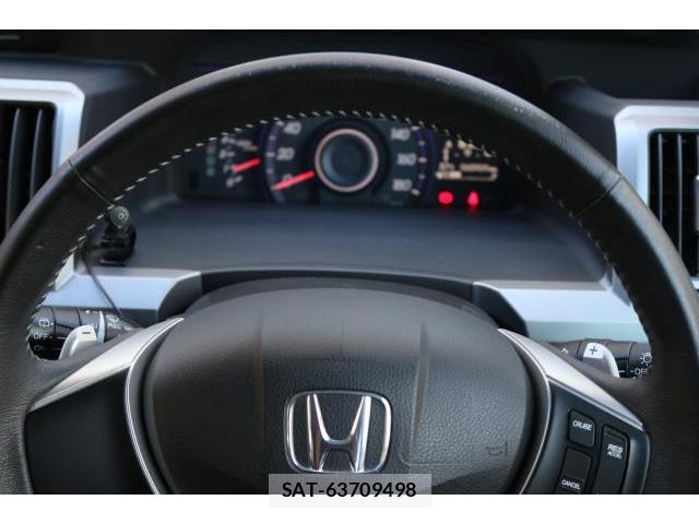 Honda e 2012-09 8360957-16