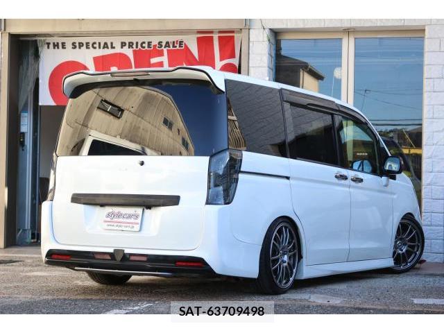 Honda e 2012-09 8360957-3