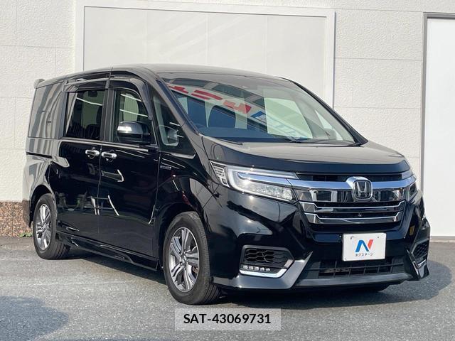 Honda e 2018-01 8361071-17