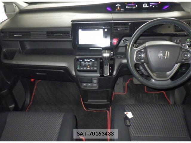 Honda e 2016-07 8361194-2