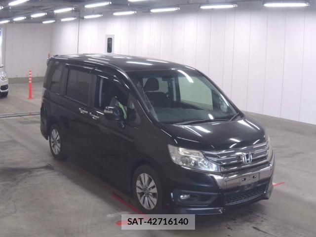 Honda e 2013-10 8361226-3