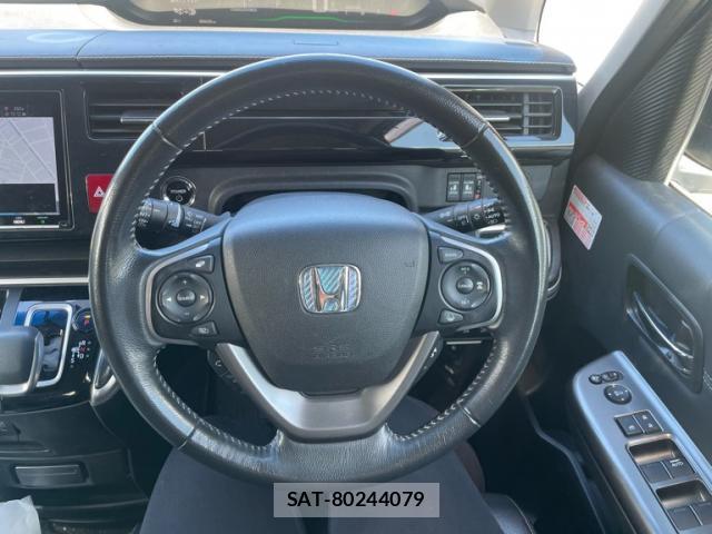 Honda e 2018-02 8361698-15