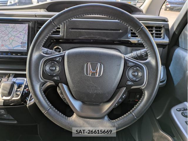 Honda e 2017-09 8363284-17