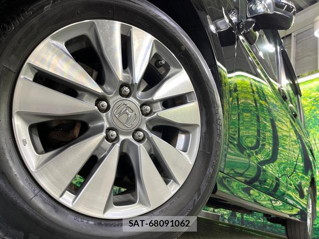 Honda e 2013-12 8363539-13