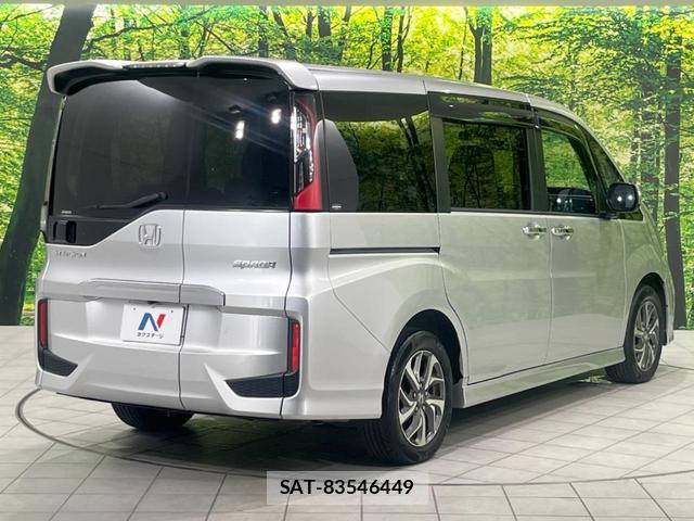 Honda e 2015-09 8363788-17