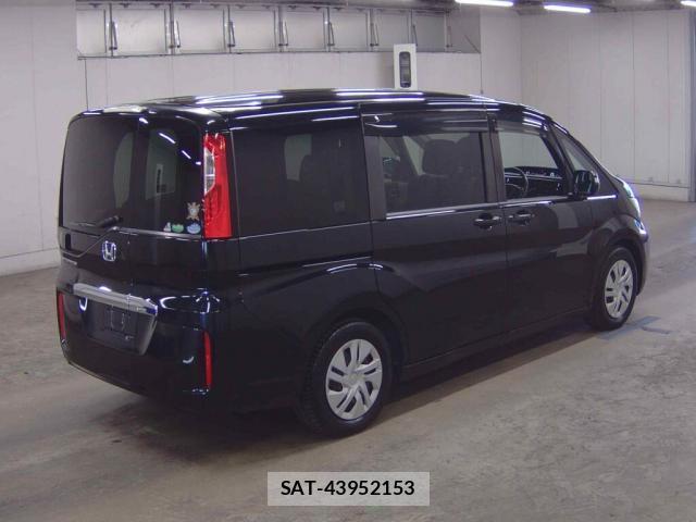 Honda e 2015-10 8360707-4