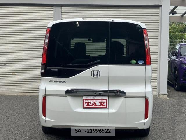 Honda e 2015-08 8360946-17