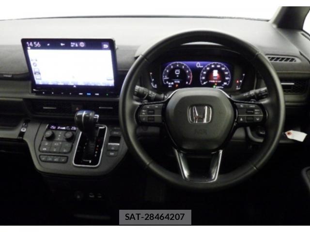 Honda e 2022-05 8361204-2