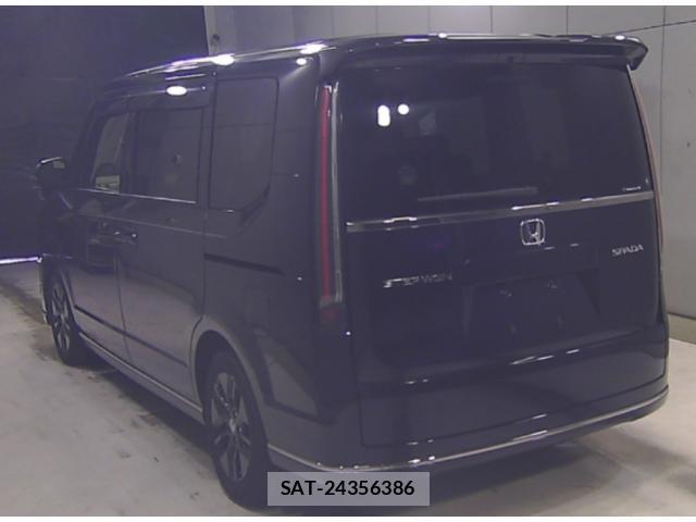 Honda e 2023-10 8361243-1