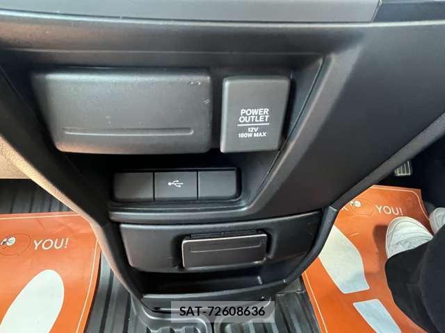 Honda e 2021-08 8362325-9