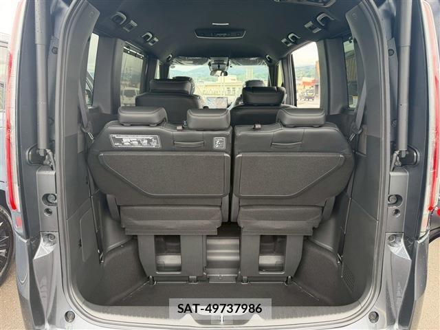 Honda e 2026-05 8362402-18