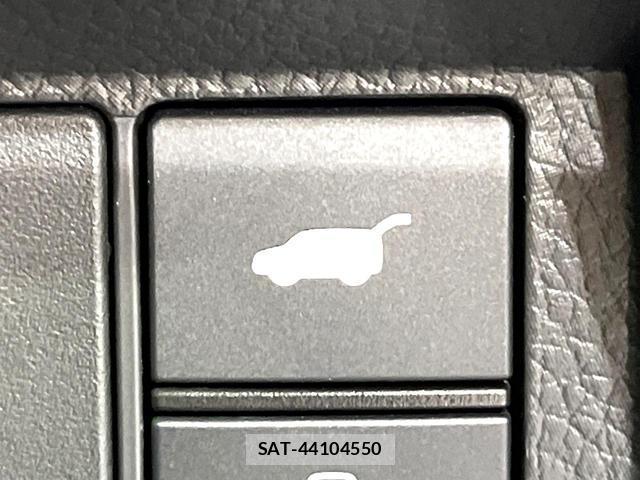 Honda e 2023-12 8363011-6