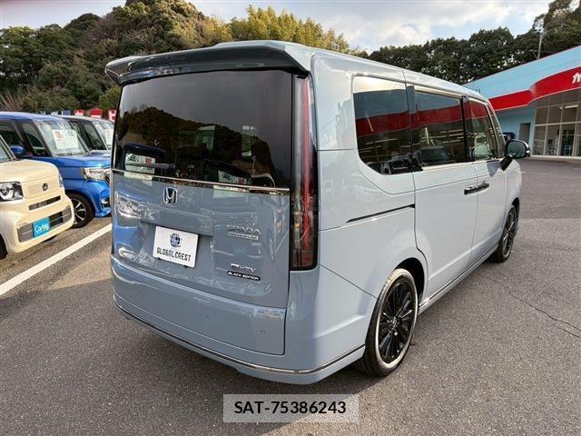 Honda e 2026-03 8363352-5