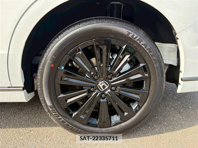 Honda e 2026-05 8363353-10