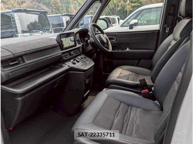 Honda e 2026-05 8363353-14