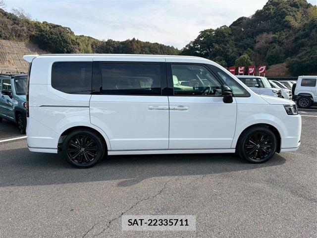 Honda e 2026-05 8363353-9