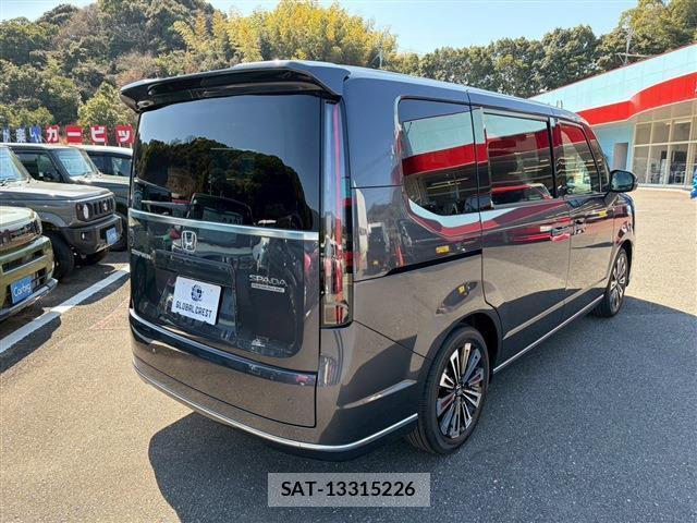 Honda e 2026-05 8363354-5