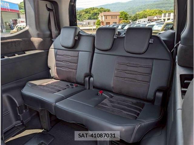 Honda e 2026-06 8363355-15