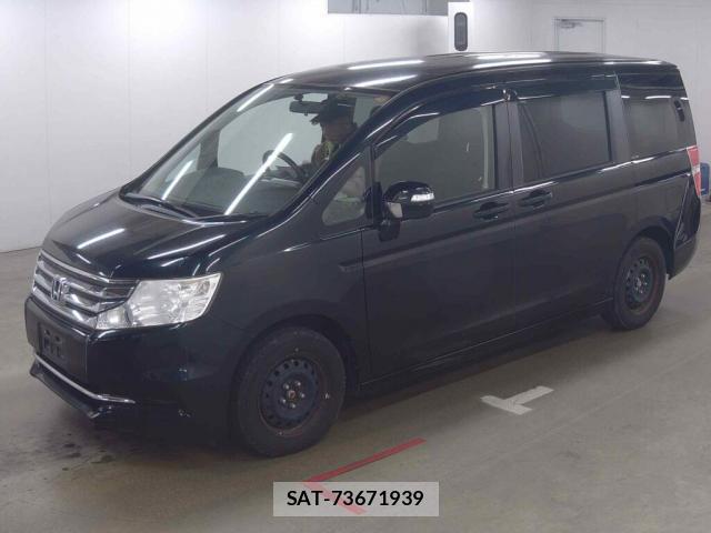 Honda e 2013-08 8363421-3