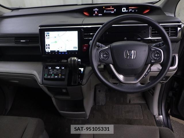 Honda e 2016-03 8363460-2