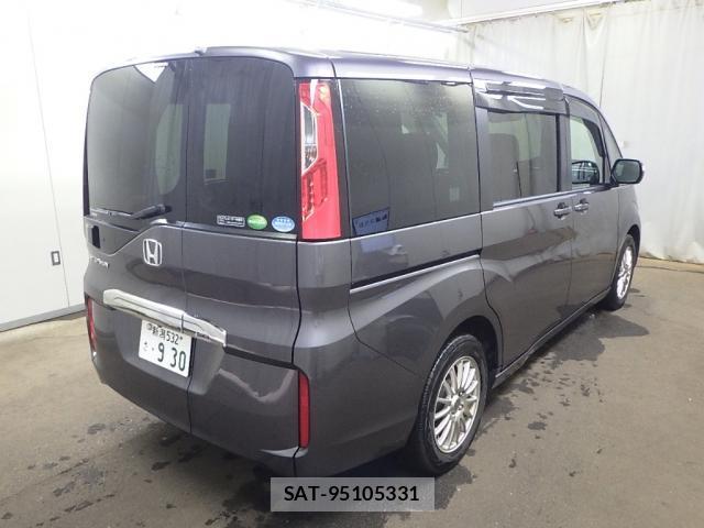 Honda e 2016-03 8363460-4