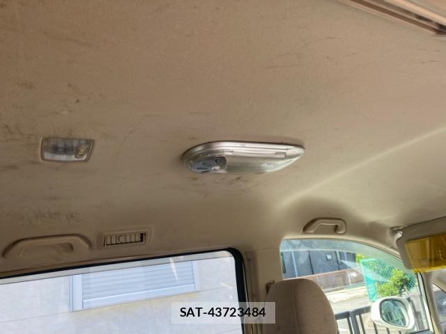 Honda e 2007-01 8363684-16