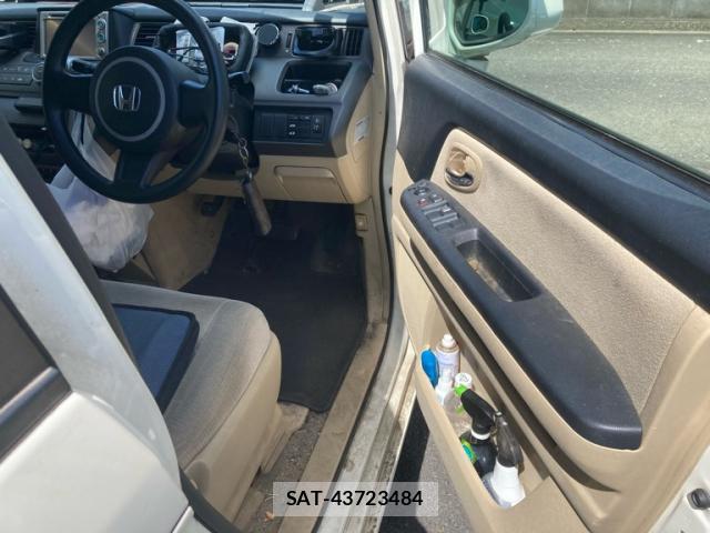 Honda e 2007-01 8363684-8