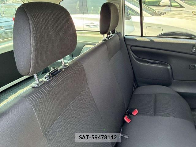 Toyota SUCCEED 2019-06 8362124-4
