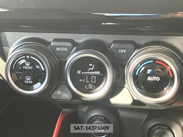 Suzuki SWIFT 2019-07 8363062-13