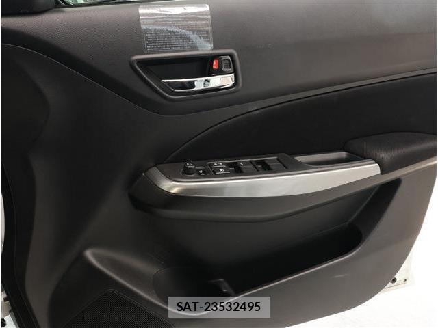 Suzuki SWIFT 2018-12 8361038-5