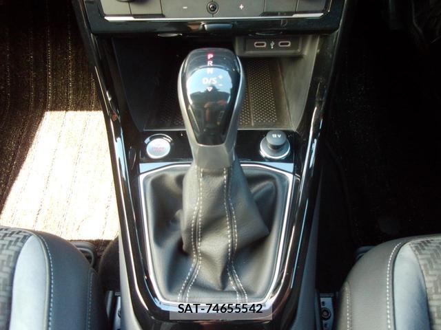 VolksWagen T-CROSS 2021-09 8360852-9