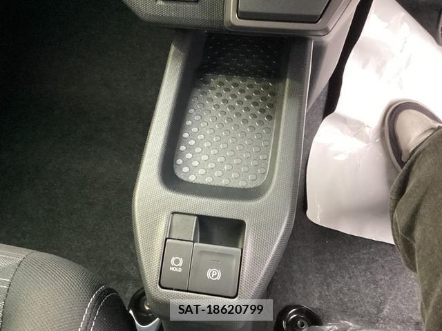 Daihatsu TAFT 2025-10 8361835-9