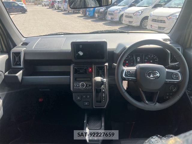 Daihatsu TAFT 2025-10 8363731-4