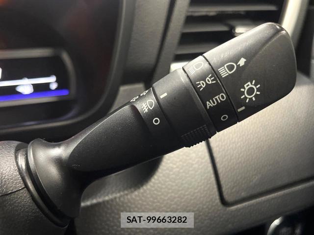 Toyota TANK 2017-03 8360856-6