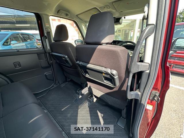 Toyota TANK 2019-09 8362359-13
