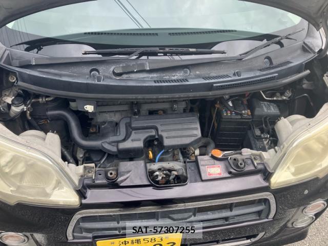 Daihatsu TANTO EXE 2014-02 8361673-17
