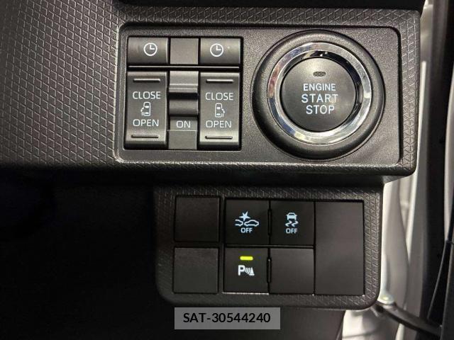 Daihatsu TANTO 2023-10 8361138-4