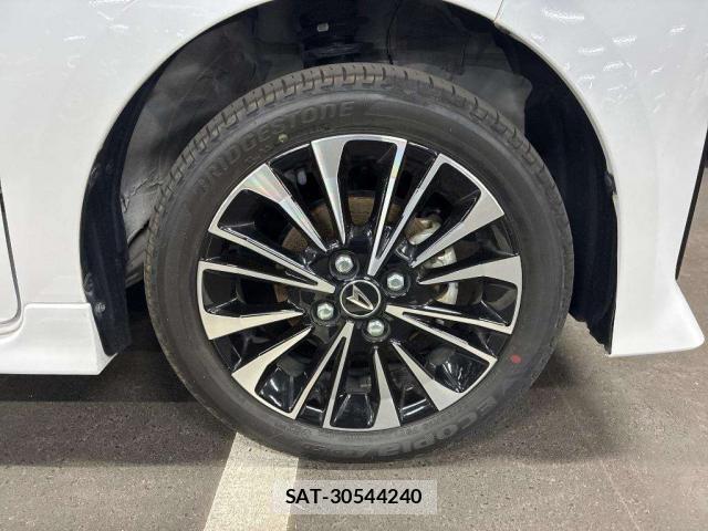 Daihatsu TANTO 2023-10 8361138-7