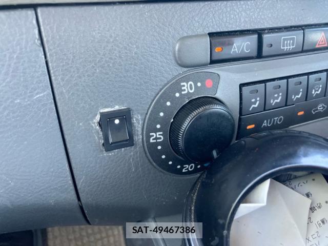 Daihatsu TANTO 2005-06 8361710-10