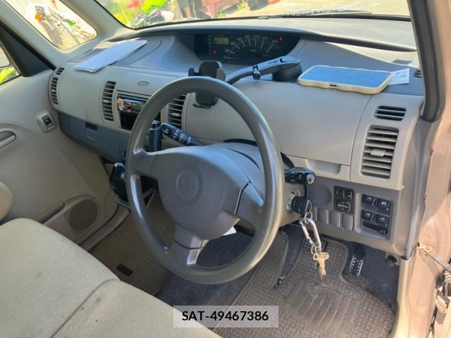 Daihatsu TANTO 2005-06 8361710-12