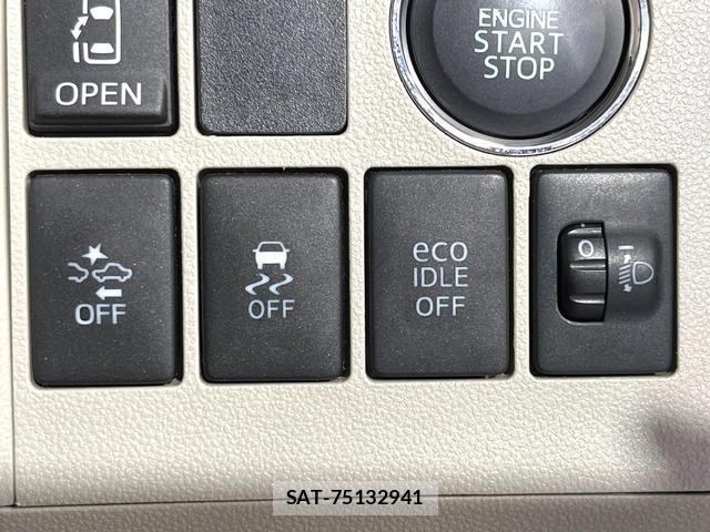 Daihatsu TANTO 2014-11 8361841-5