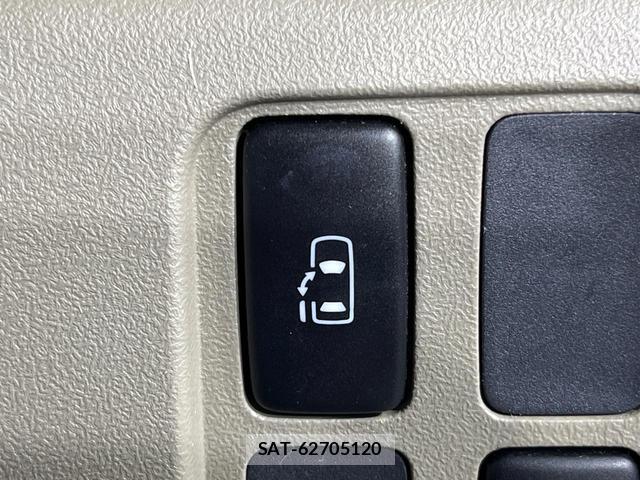 Daihatsu TANTO 2013-01 8361996-4
