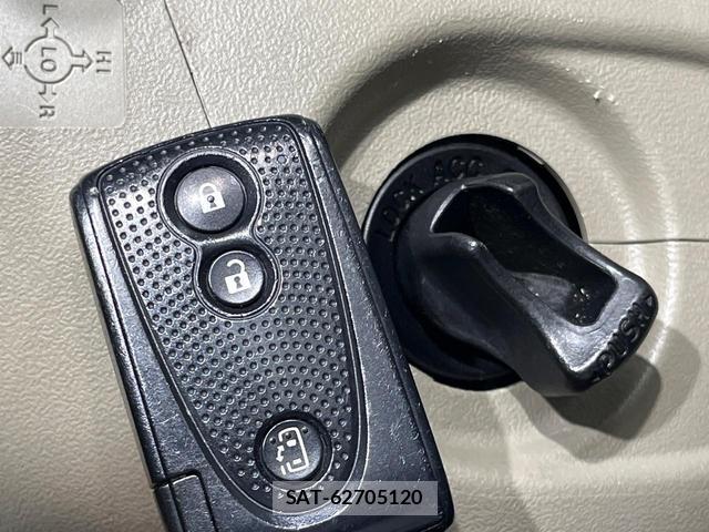 Daihatsu TANTO 2013-01 8361996-5