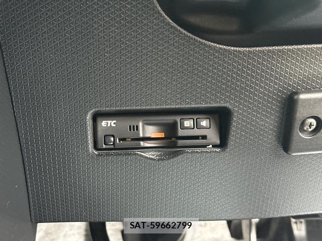 Daihatsu TANTO 2021-05 8362367-4