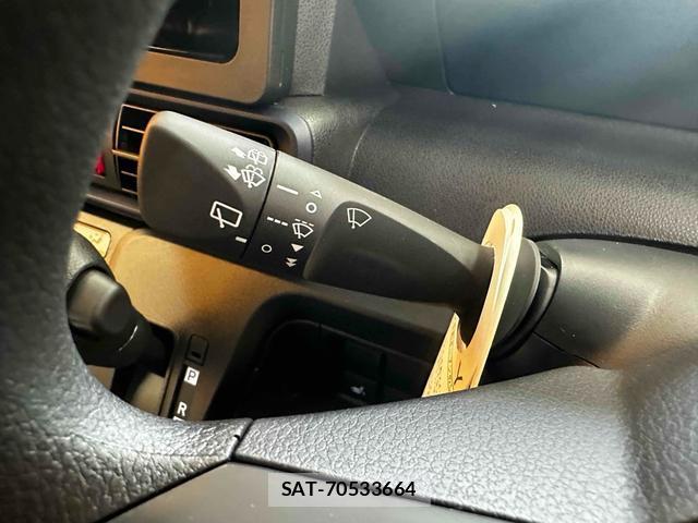 Daihatsu TANTO 2025-11 8362588-11