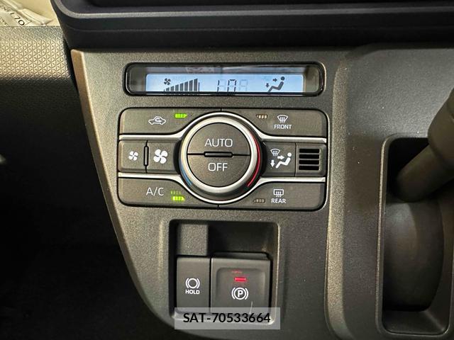Daihatsu TANTO 2025-11 8362588-6
