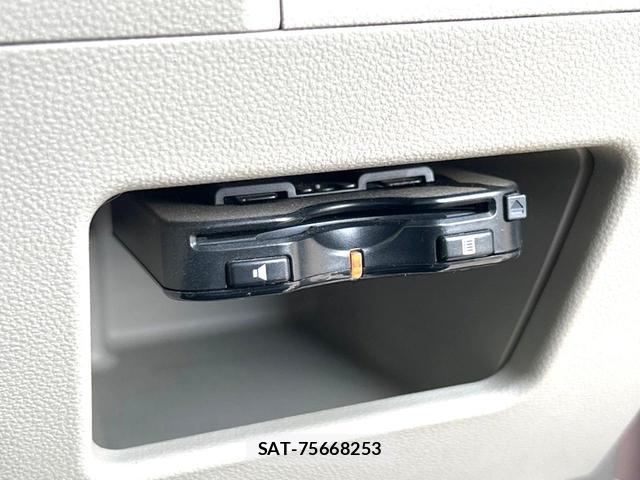 Daihatsu TANTO 2014-08 8362753-4