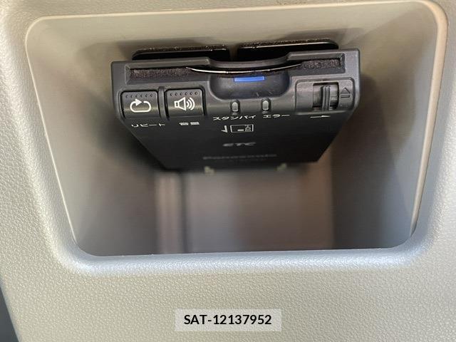 Daihatsu TANTO 2016-01 8363126-12