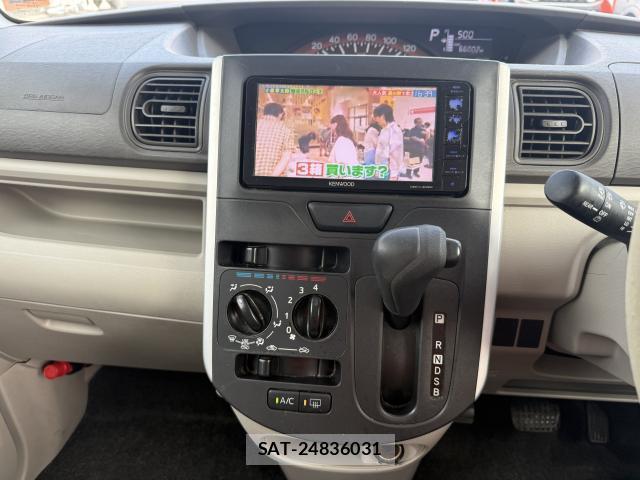 Daihatsu TANTO 2015-01 8363409-13