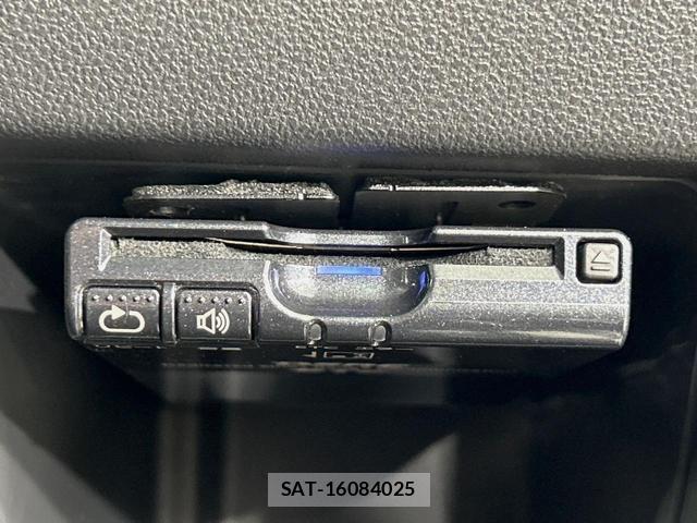 Daihatsu TANTO 2014-11 8363587-5
